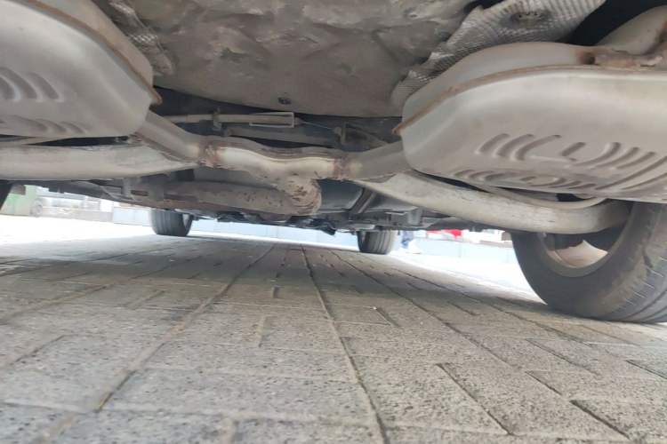 Used Roewe 950 2012 2.0L Comfort Edition Chassis Rear