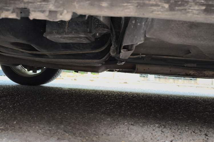 Used Roewe 950 2012 2.0L Comfort Edition Chassis Rear Left