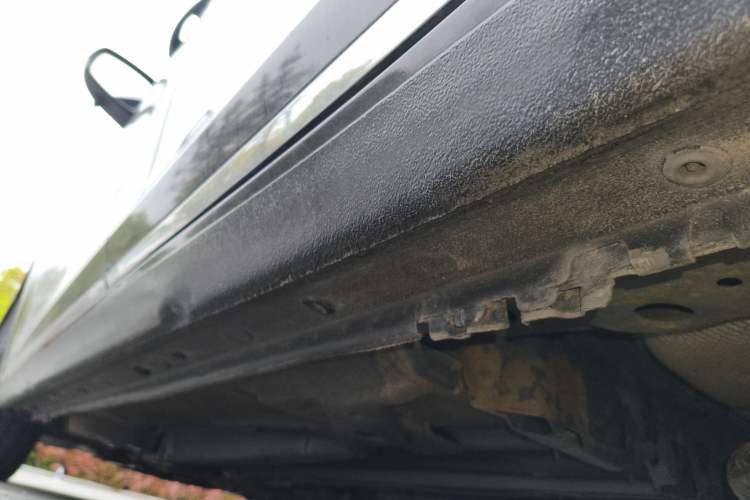Used Roewe 950 2012 2.4L Luxury Edition Chassis Rear Left