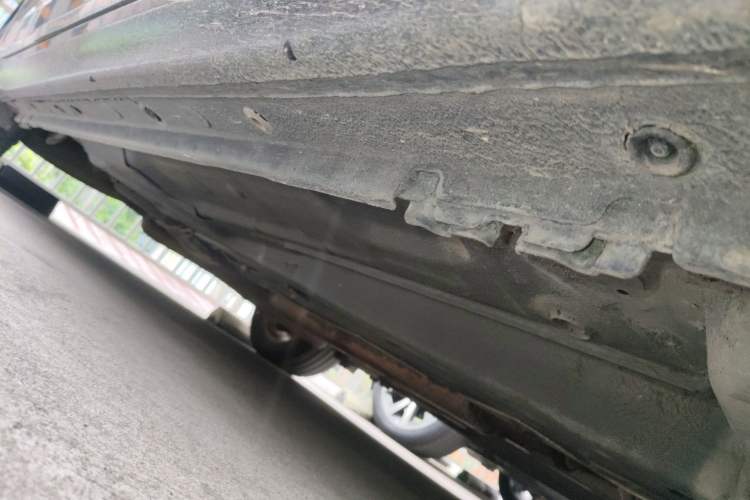 Used Roewe 950 2012 2.0L Comfort Edition Chassis Rear Right
