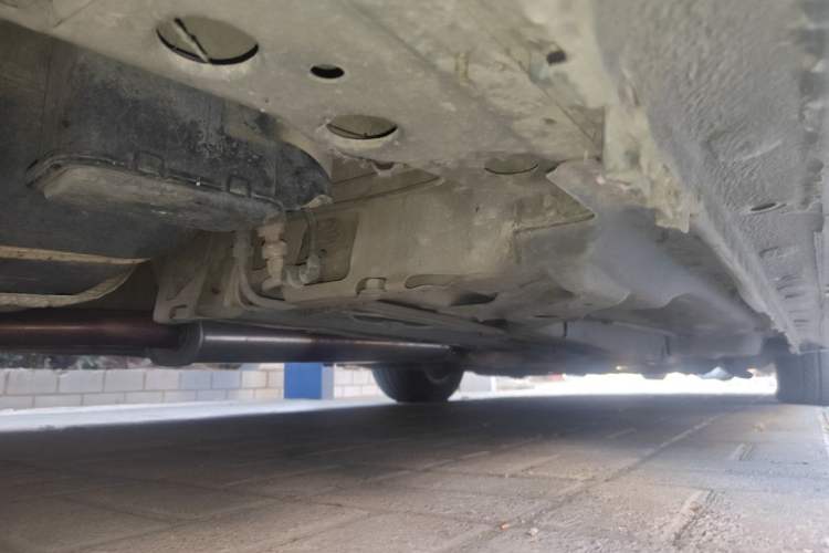 Used Roewe 950 2012 2.4L Luxury Edition Chassis Rear Right