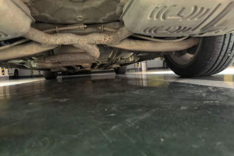 Used Roewe 950 2012 2.4L Luxury Edition Chassis Rear