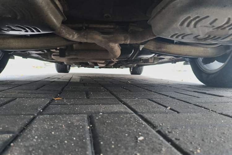 Used Roewe 950 2012 2.0L Comfort Edition Chassis Rear