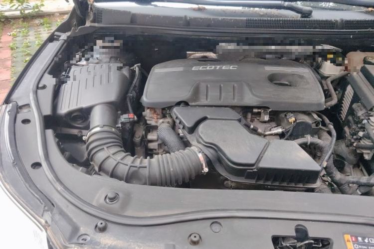 Used Roewe 950 2012 2.4L Luxury Edition Engine Bay Right