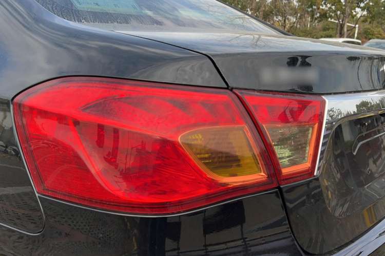 Used Roewe 950 2012 2.4L Luxury Executive Edition Exterior 11