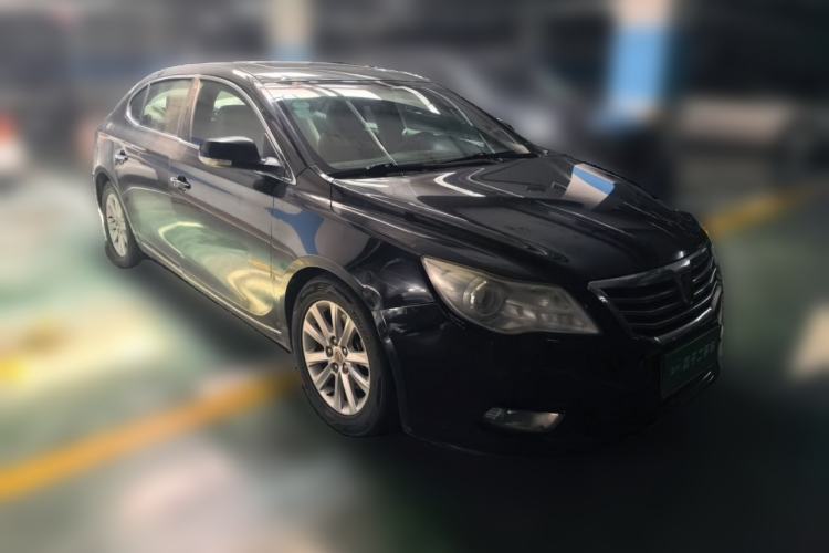 Used Roewe 950 2012 2.4L Luxury Edition Front Right 45 Deg
