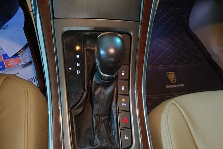 Used Roewe 950 2012 2.0L Elegant Edition Gear Lever