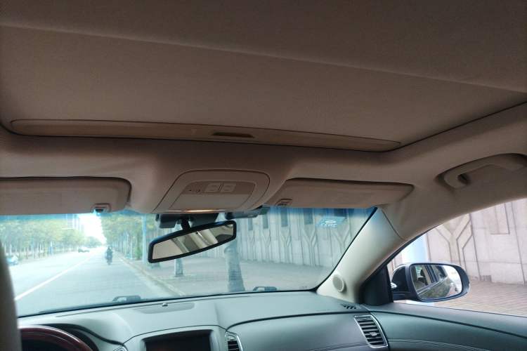 Used Roewe 950 2012 2.4L Luxury Edition Headliner