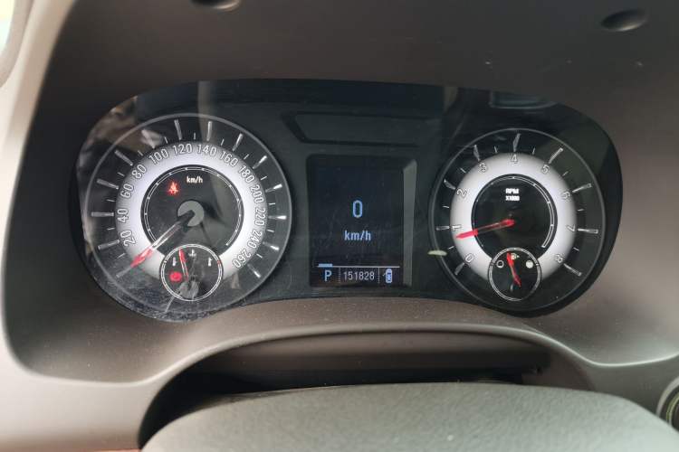 Used Roewe 950 2012 2.4L Luxury Edition Instrument Cluster