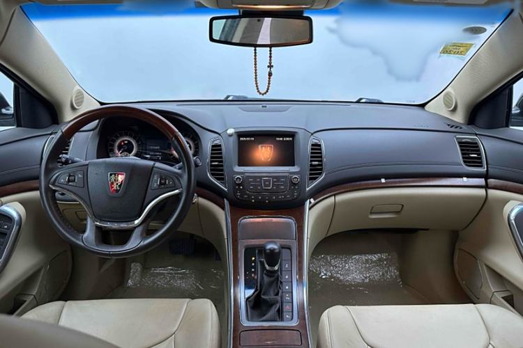 Used Roewe 950 2012 2.0L Elegant Edition Interior 1