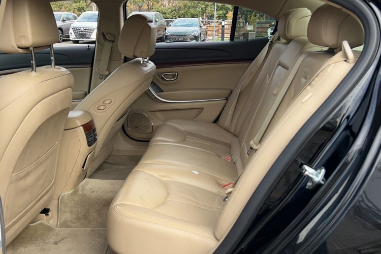 Used Roewe 950 2012 2.4L Luxury Executive Edition Interior 1