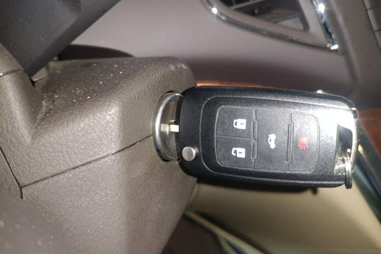 Used Roewe 950 2012 2.0L Elegant Edition Interior 1
