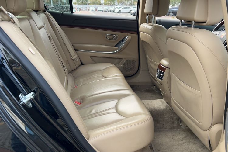 Used Roewe 950 2012 2.4L Luxury Executive Edition Interior 12
