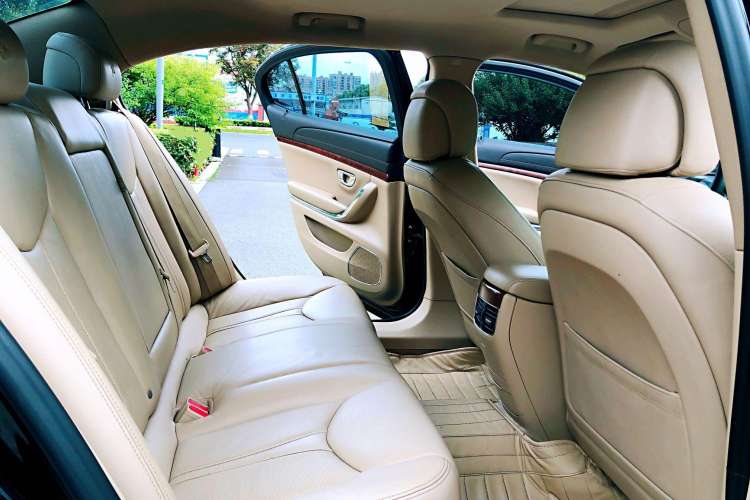 Used Roewe 950 2012 2.4L Luxury Edition Interior 5