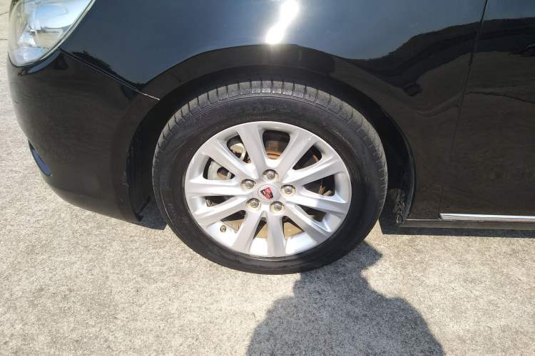 Used Roewe 950 2012 2.4L Luxury Edition Left Front Wheel Hub