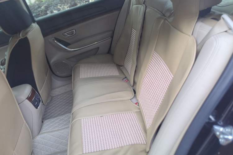 Used Roewe 950 2012 2.0L Comfort Edition Left Rear Seat
