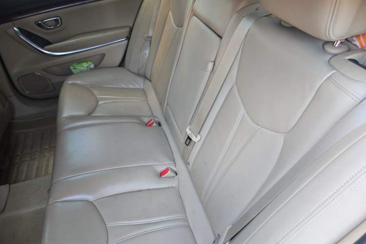 Used Roewe 950 2012 2.0L Elegant Edition Left Rear Seat