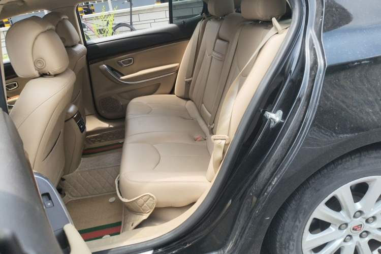 Used Roewe 950 2012 2.0L Comfort Edition Left Rear Seat