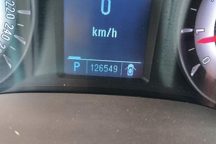 Used Roewe 950 2012 2.0L Comfort Edition Odometer Close Up