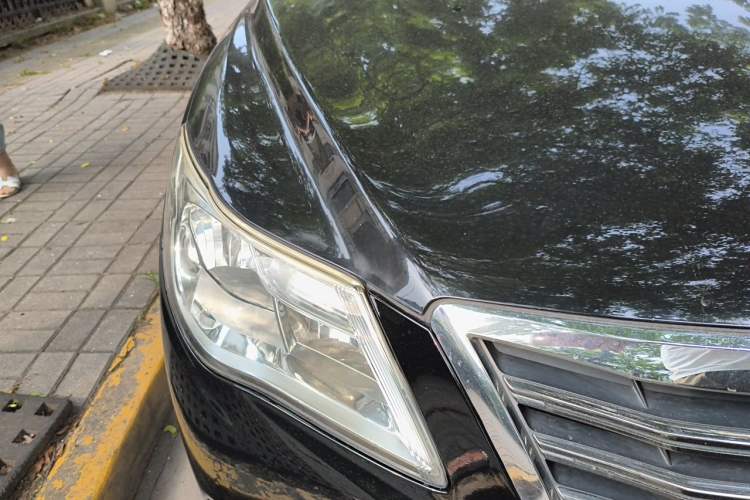 Used Roewe 950 2012 2.0L Comfort Edition Right Front Headlight