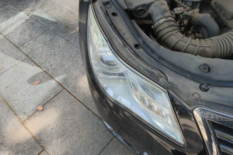 Used Roewe 950 2012 2.4L Luxury Executive Edition Right Front Headlight