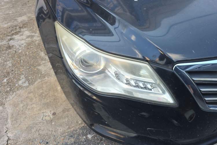 Used Roewe 950 2012 2.0L Elegant Edition Right Front Headlight