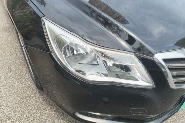 Used Roewe 950 2012 2.0L Comfort Edition Right Front Headlight