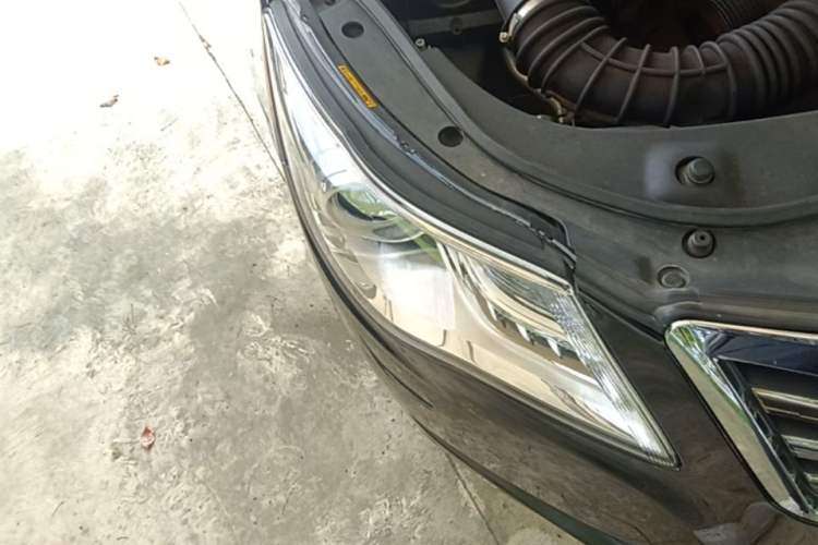 Used Roewe 950 2012 2.4L Luxury Executive Edition Right Front Headlight