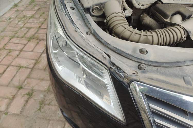 Used Roewe 950 2012 2.0L Comfort Edition Right Front Headlight
