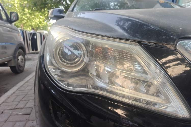 Used Roewe 950 2012 2.4L Luxury Edition Right Front Headlight