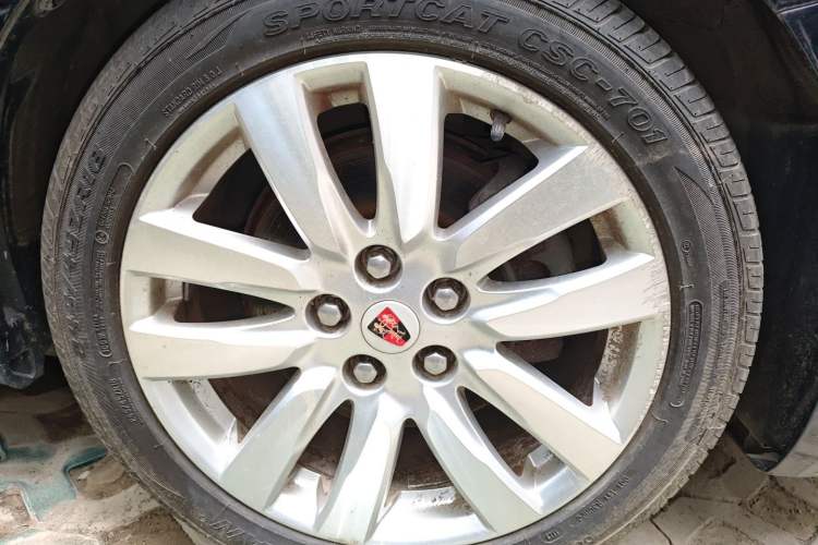 Used Roewe 950 2012 2.4L Luxury Executive Edition Right Front Wheel Hub