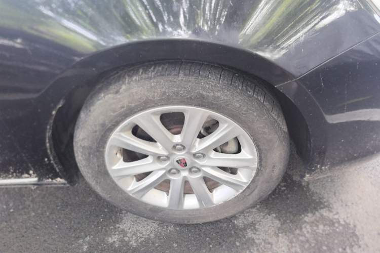 Used Roewe 950 2012 2.0L Comfort Edition Right Front Wheel Hub