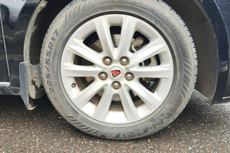 Used Roewe 950 2012 2.0L Comfort Edition Right Front Wheel Hub
