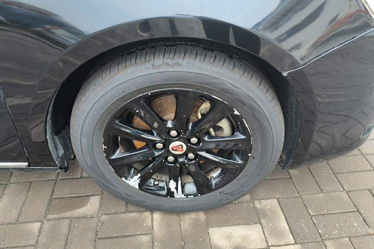 Used Roewe 950 2012 2.0L Comfort Edition Right Front Wheel Hub