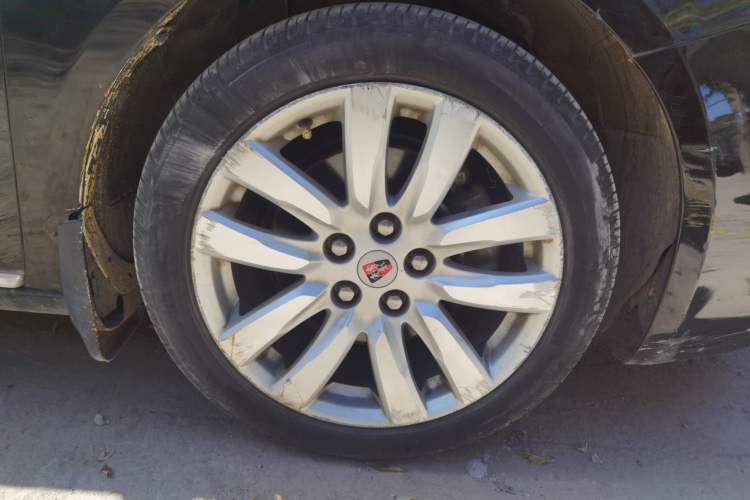 Used Roewe 950 2012 2.4L Luxury Executive Edition Right Front Wheel Hub