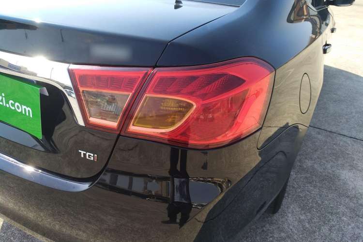 Used Roewe 950 2012 2.4L Luxury Edition Right Rear Taillight