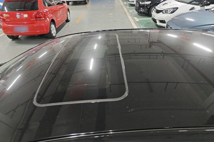 Used Roewe 950 2012 2.0L Elegant Edition Roof