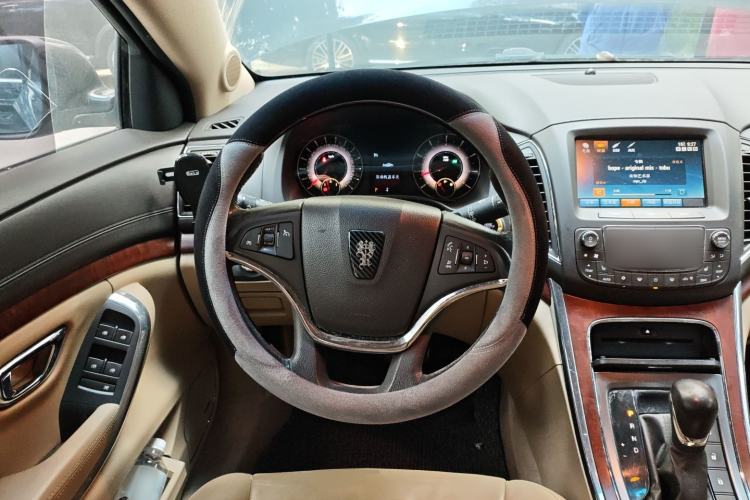 Used Roewe 950 2012 2.4L Luxury Executive Edition Steering Wheel