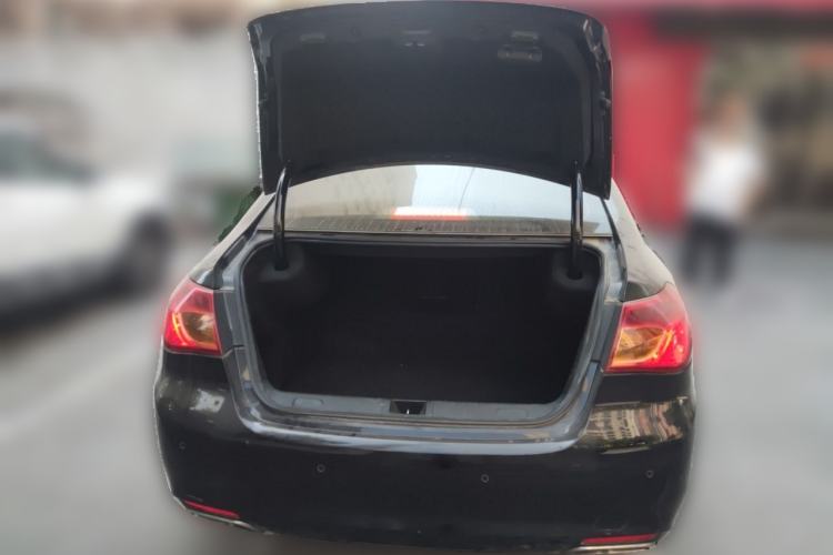 Used Roewe 950 2012 2.0L Comfort Edition Trunk