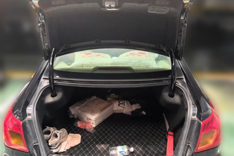 Used Roewe 950 2012 2.4L Luxury Edition Trunk