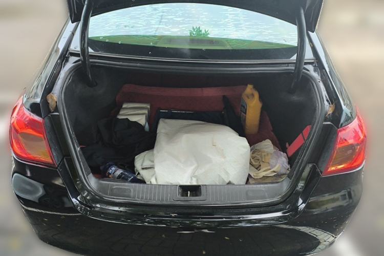 Used Roewe 950 2012 2.0L Comfort Edition Trunk