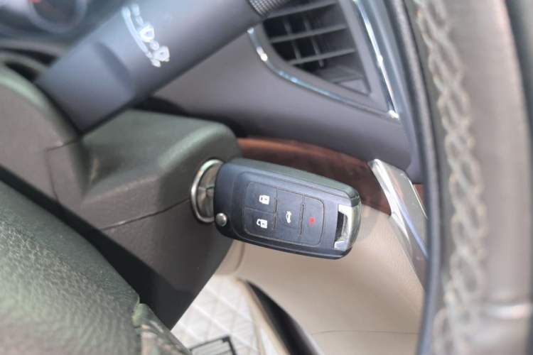 Used Roewe 950 2012 2.0L Comfort Edition Vehicle Key