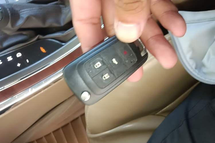 Used Roewe 950 2012 2.4L Luxury Executive Edition Vehicle Key