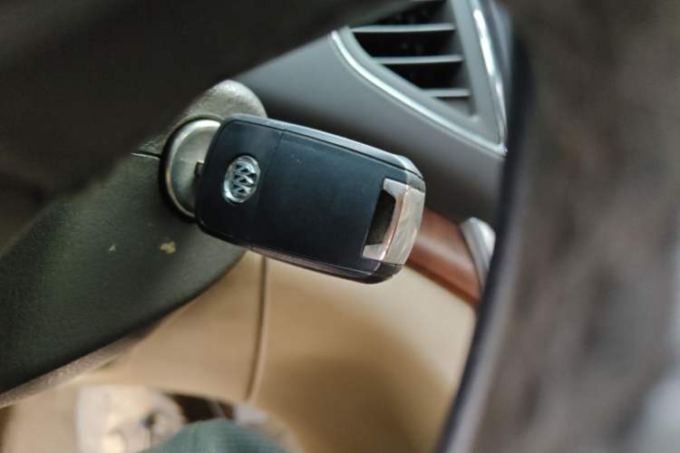 Used Roewe 950 2012 2.0L Comfort Edition Vehicle Key