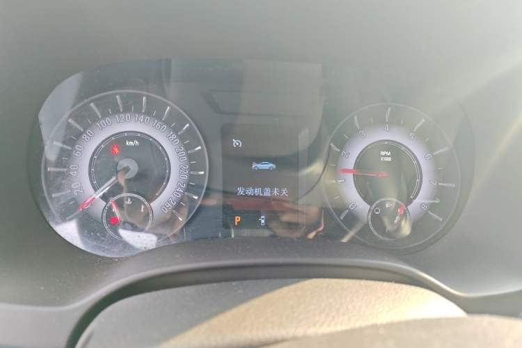 Used Roewe 950 2012 2.4L Luxury Executive Edition Instrument Cluster