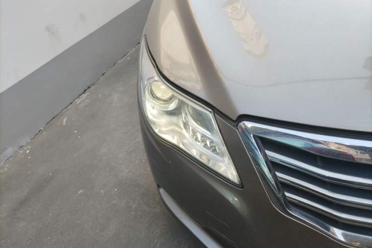 Used Roewe 950 2012 2.4L Luxury Executive Edition Right Front Headlight