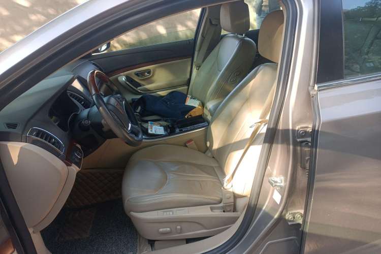 Used Roewe 950 2012 2.4L Luxury Executive Edition Left Front Seat