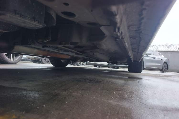 Used Roewe 950 2012 2.0L Elegant Edition Chassis Rear Right