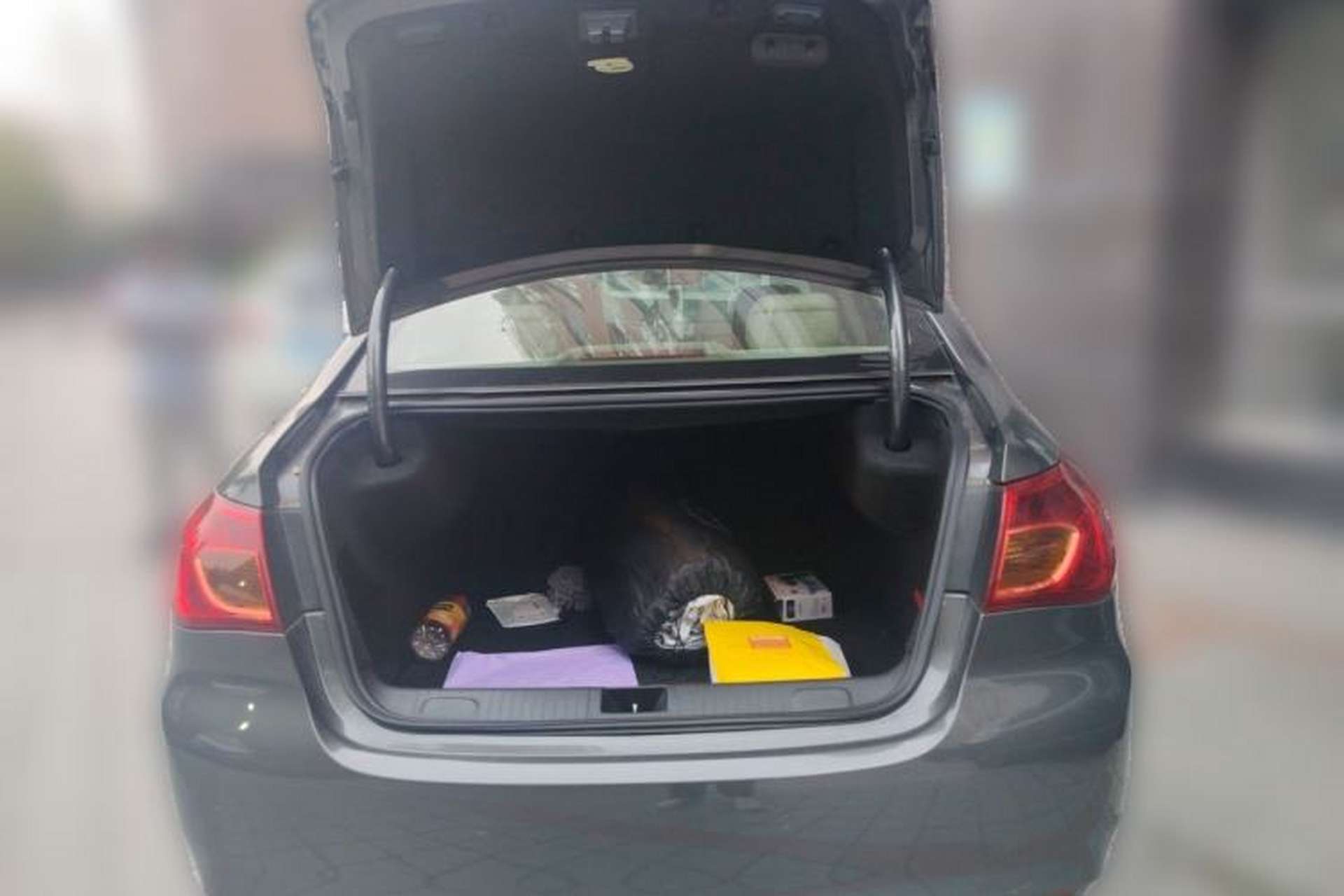 Used Roewe 950 2012 2.4L Luxury Edition Trunk