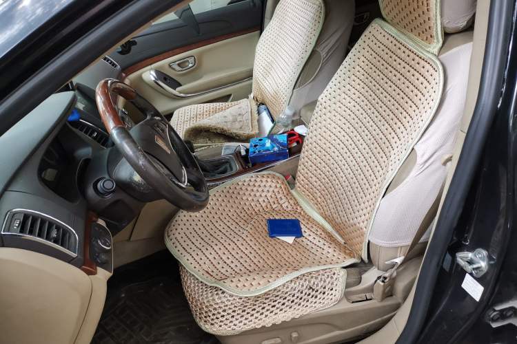Used Roewe 950 2012 2.0L Elegant Edition Left Front Seat